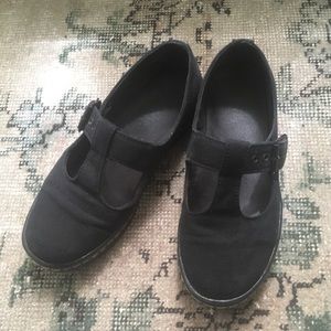 mary jane/ t strap doc martens